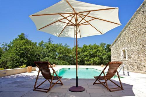 Lacoste Villa Sleeps 6 Pool Wifi