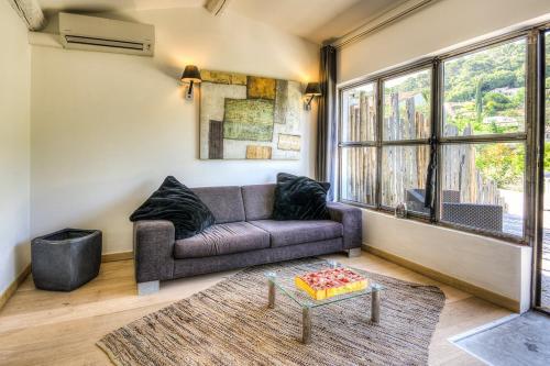 Villa Hilltop Hideaway