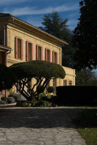 Bed & Breakfast Chateau Du Palanquey & Spa