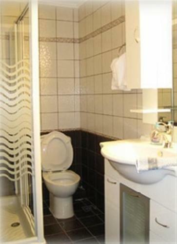 Hostal Entheon Rooms