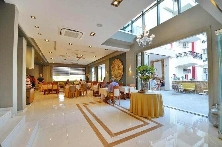 Hotel Evilion Sea And Sun