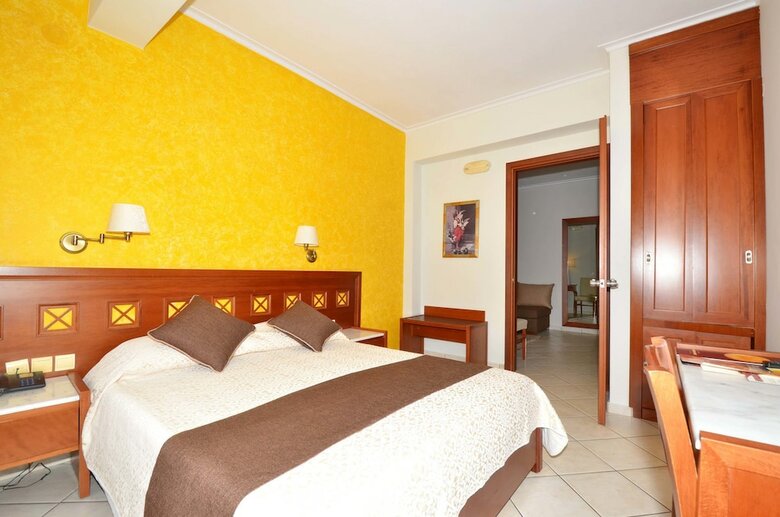 Hotel Evilion Sea And Sun