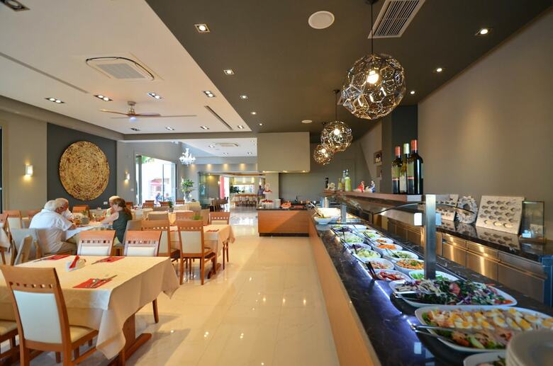 Hotel Evilion Sea And Sun