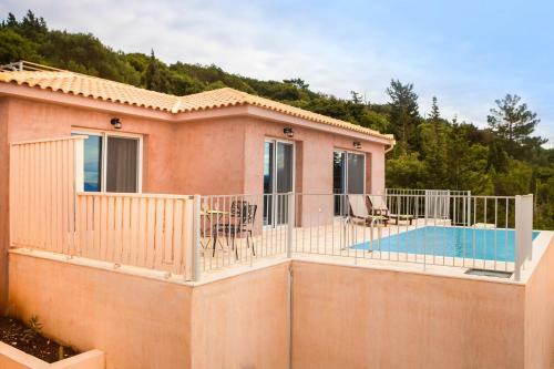Magganos Sunset Villas