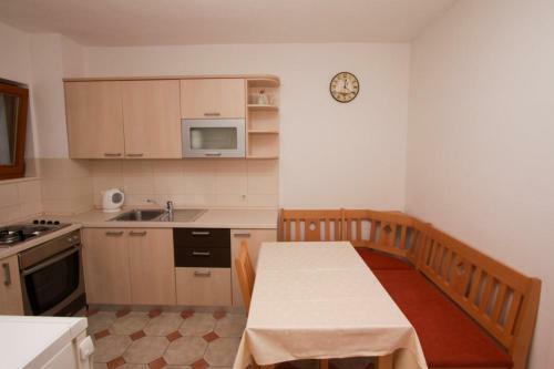 Hostal Apartments Elia