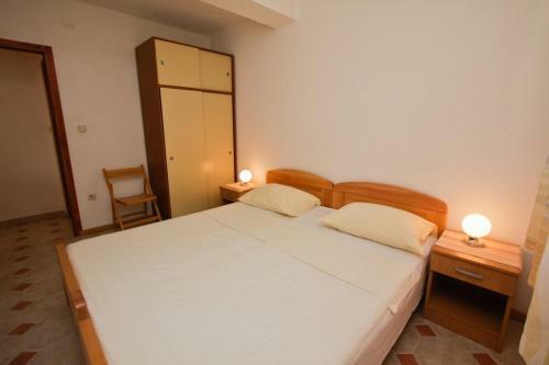 Hostal Apartments Elia