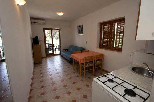 Hostal Apartments Elia