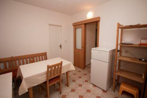 Hostal Apartments Elia