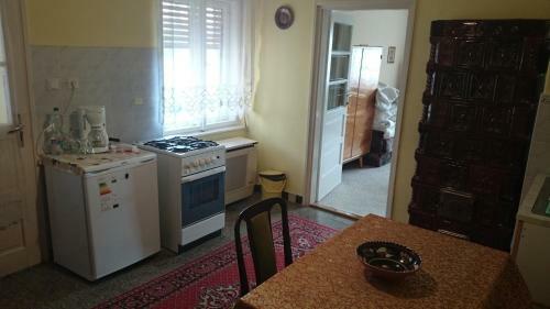 Hostal Postakocsi Fogad� Kisgy?r