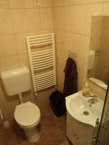 Hostal Vend�gh�z Kar�d