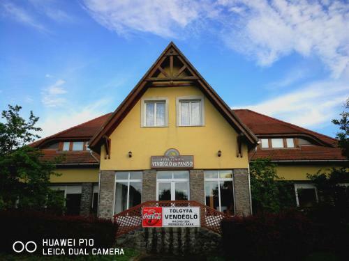 Bed & Breakfast T�lgyfa Vend�gl? �s Panzi�