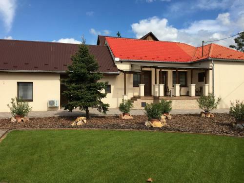 Bed & Breakfast Krist�ly Apartmanok