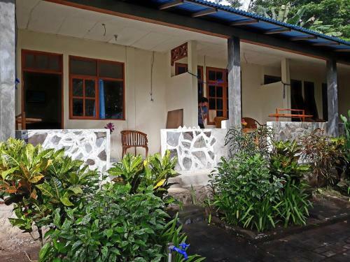Bunaken Beach Resort New