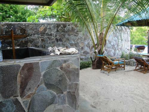 Bunaken Beach Resort New