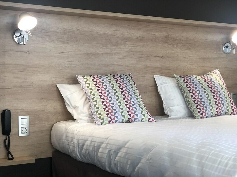 Hotel Campanile Laval Nord