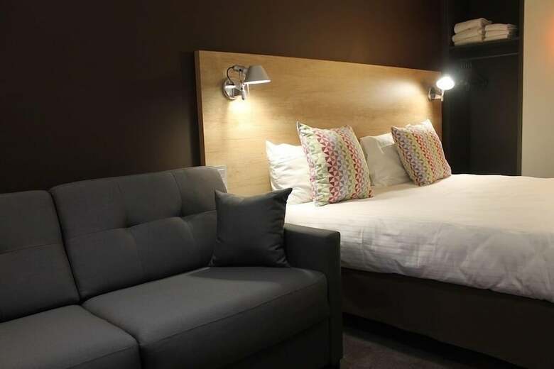 Hotel Campanile Laval Nord