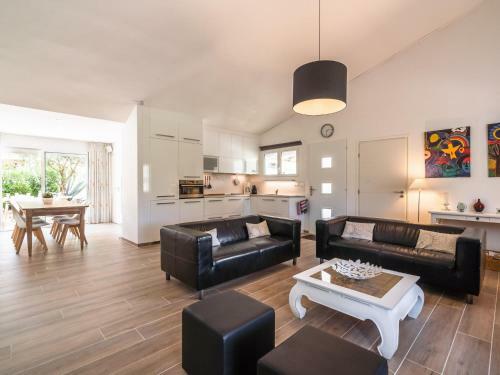 Villa Aux Arbres Verts
