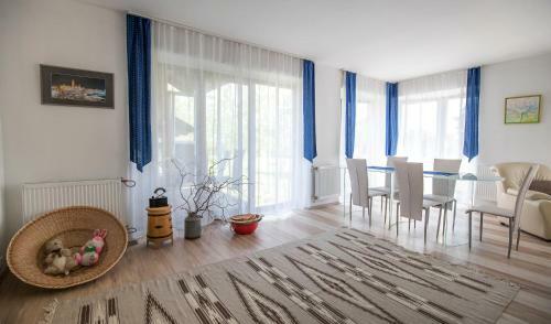Hostal Villavamus