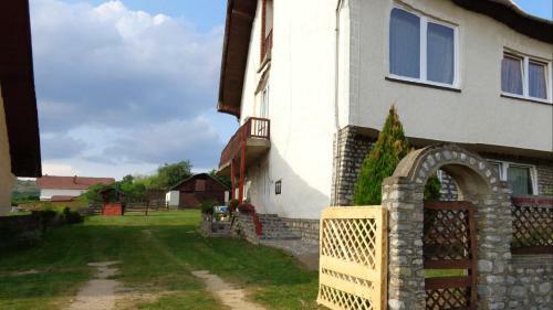 Hostal Katica Vend�gh�z