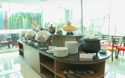 News Front One Hotel Surabaya