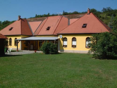 Hostal Kisecset-vend�gh�z