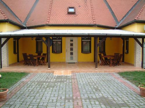 Hostal Kisecset-vend�gh�z