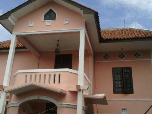 Hostal Kost 48 Surabaya
