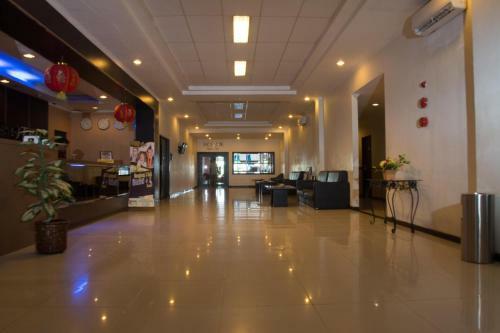 Suzuya Hotel Bagan Batu