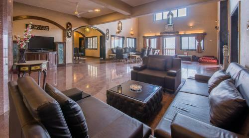 Villa Dazzle By Vista Rooms