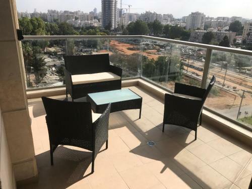 Tel Aviv Modern Apartment
