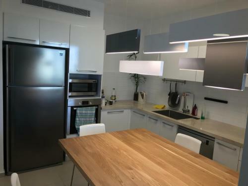 Tel Aviv Modern Apartment