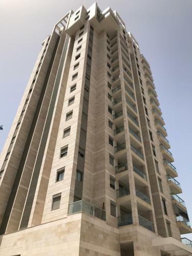 Tel Aviv Modern Apartment