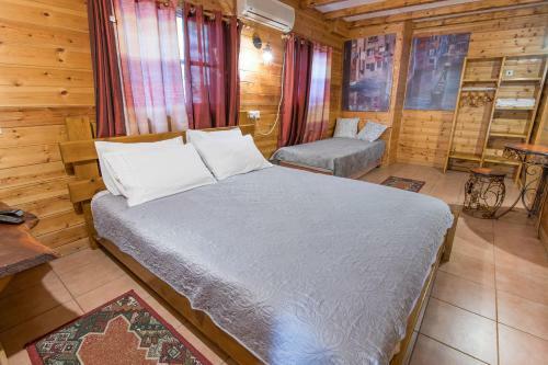 Lodge Nof Kinneret Cabins