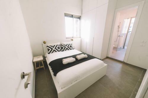 A Luxury 2 Apartments Geola Beach