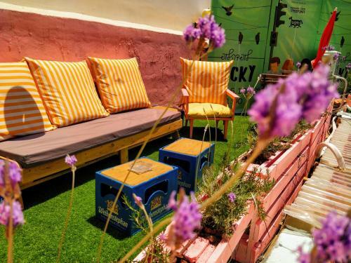 Hostal 1000nights Guest House - Near The Beach