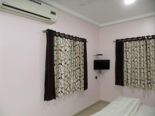 Hotel Amit Plaza