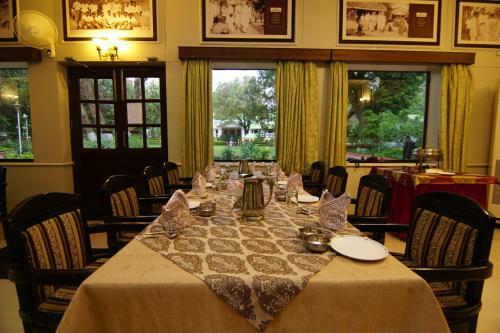Hotel Mpt Champak Bungalow, Pachmarhi