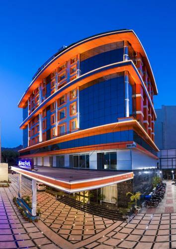 Hotel Benzz Park