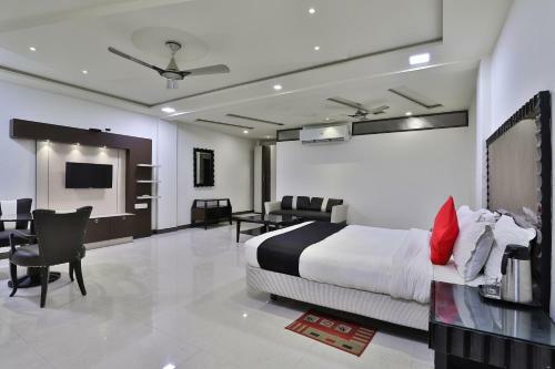 Capital O 38140 Hotel Sukun