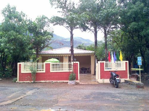 Hotel Andharban Home Stay