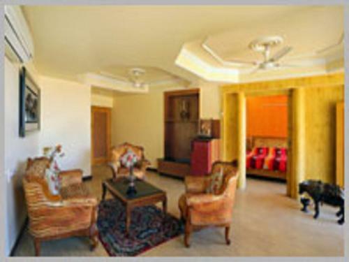 Hotel Subash International