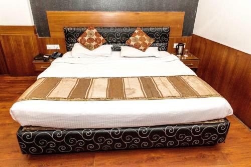 Hotel Subash International
