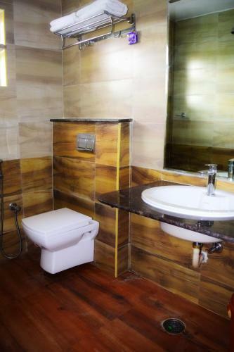 Hotel Kabini Lake View Resort