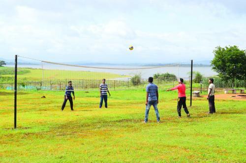 Hotel Kabini Lake View Resort
