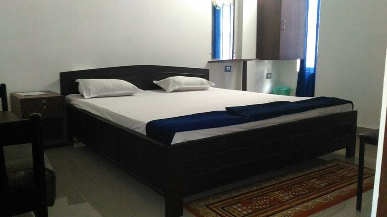 Hotel Indira Lodge