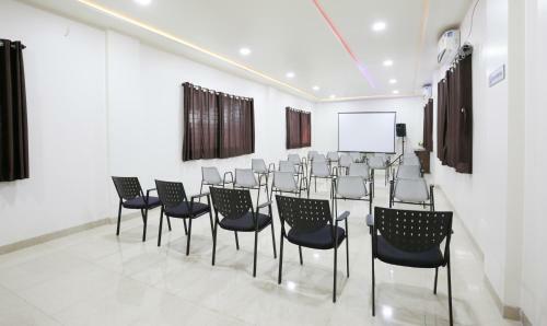Hotel Treebo Trend Sunland Baramati