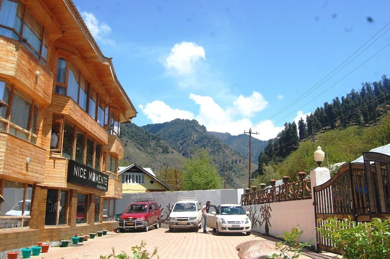Hotel Paradise Inn
