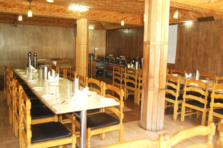 Hotel Paradise Inn