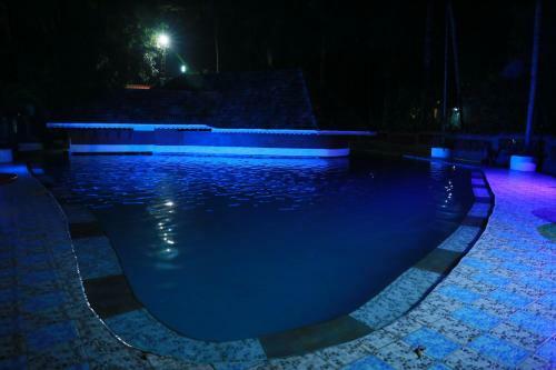 Hotel Emarald Resort