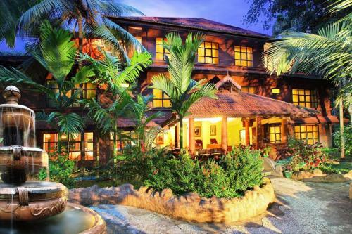Hotel Emarald Resort